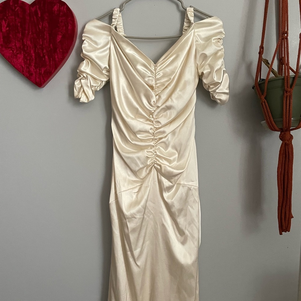 Vintage Jessica McClintock Cream Satin Off the Shoulder Wedding Gown